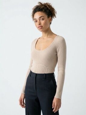 Abercrombie and Fitch - Beige Ribbed Knit Scoop Neck Sweater - Size Small